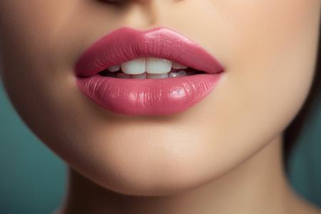 Moods and Makeup: A New Way to Express Yourself